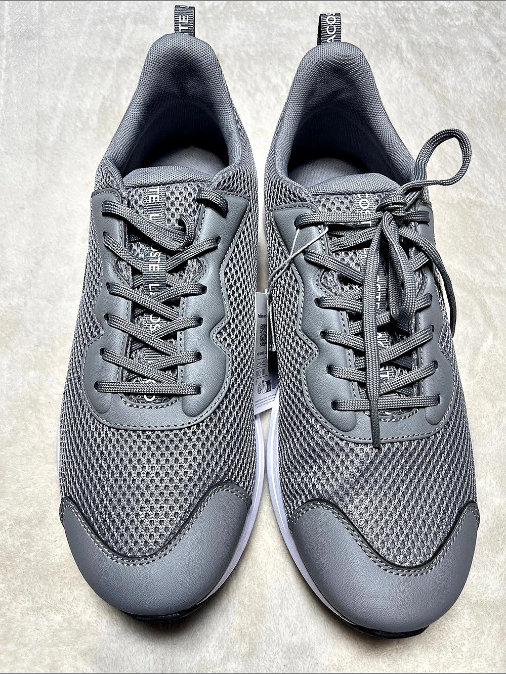 Lacoste Neo Run Base 125 1 SMA Gray Athletic Shoes US 9.5 NWT
